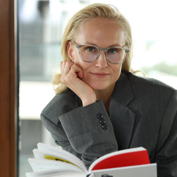 Glasses, Productivity, and Eye Health: How Eyewear Supports Modern Lifestyles